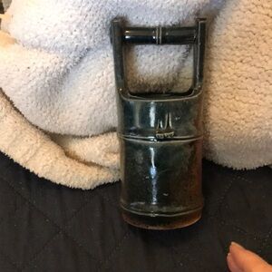 Ceramic Wishing-well Style Decorative Vase